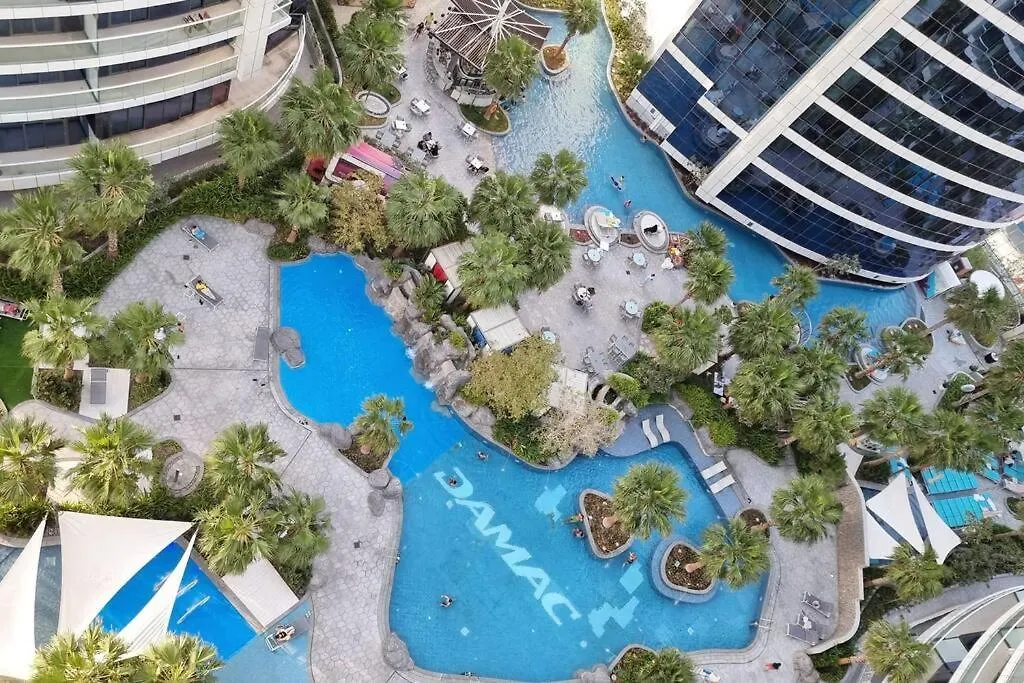 Luxury Paramount Hotel Apt D635 location