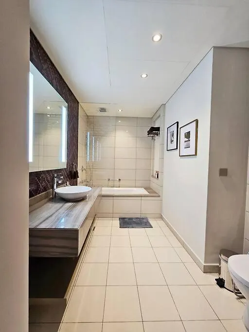 Luxury Paramount Hotel Apt D635 Dubai 0*,